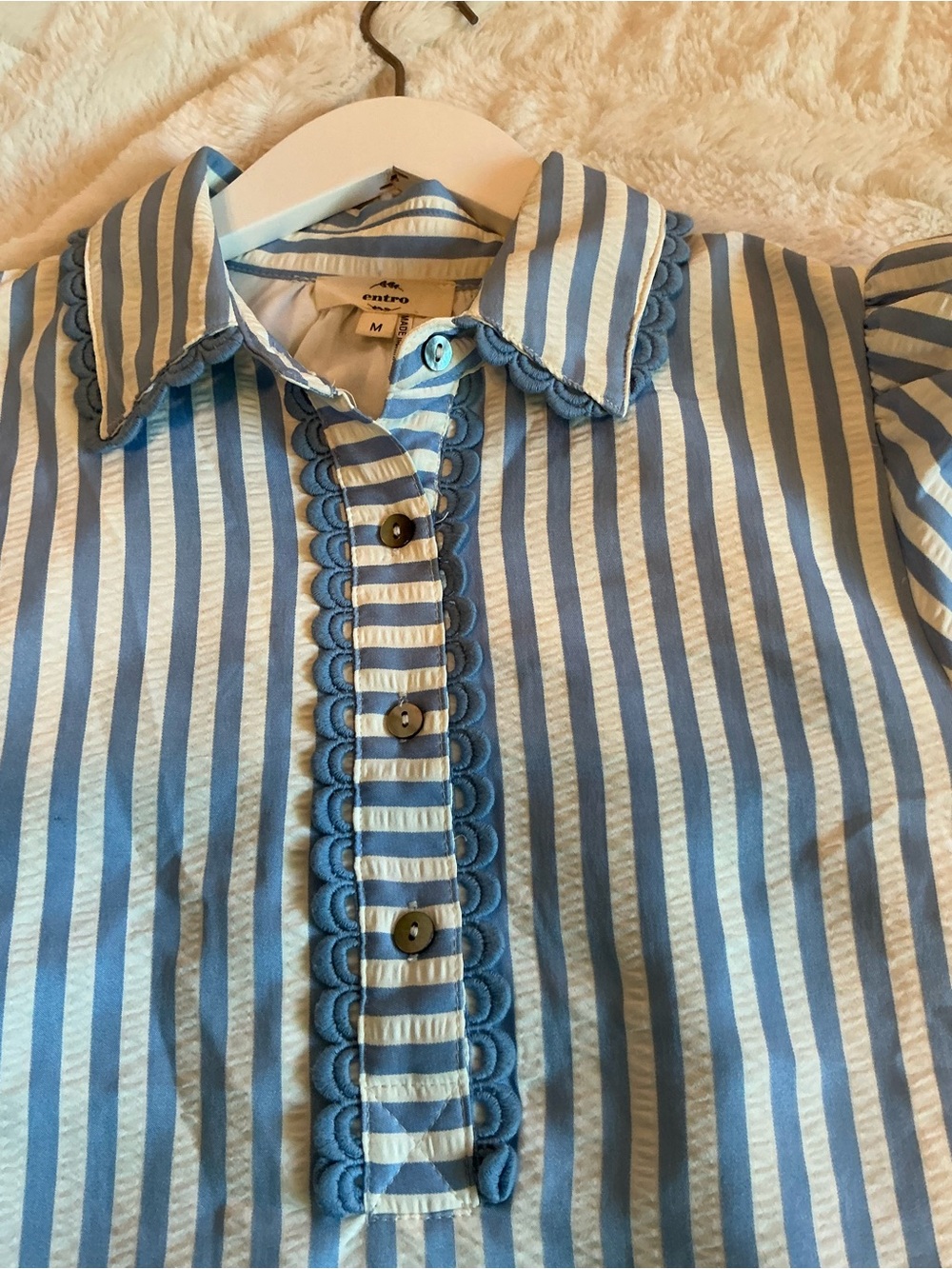 entro Blue and White Striped Puff Sleeve Dress size medium scalloped details - Picture 8 of 9